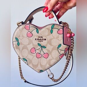Genuine Coach Heart Crossbody In Signature Canvas With Heart Cherry Print Khaki